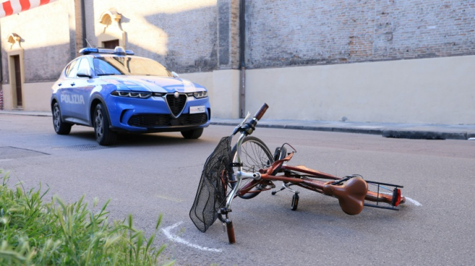 "Elle aurait pu tuer, tuer...": Mod&egrave;ne meurtrie par une voiture folle