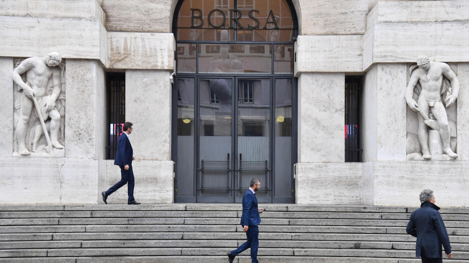 Borsa: Milano apre in rialzo sopra i 40 mila punti (+0,26%)