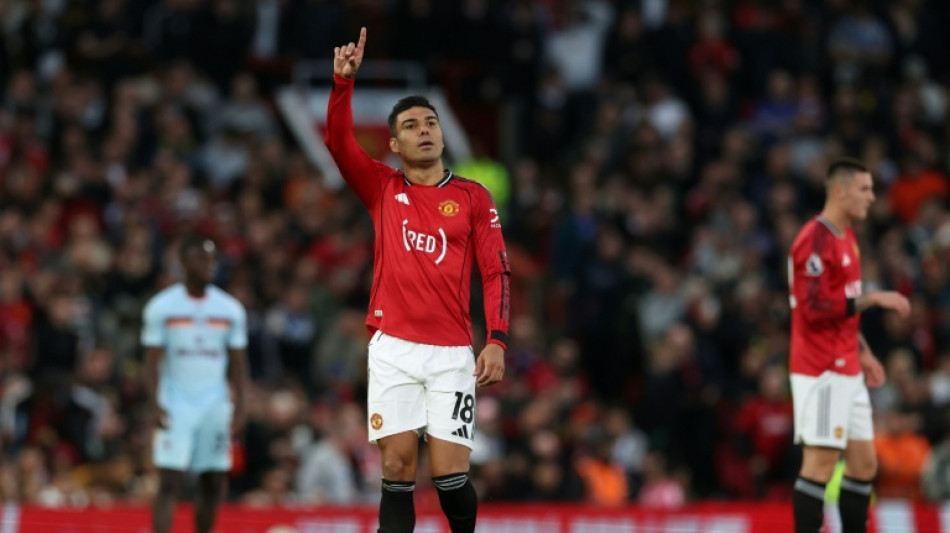 Casemiro ve "dif&iacute;cil" que el United renueve su contrato, pese a los pedidos de los hinchas