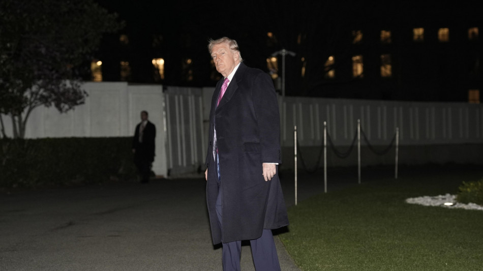 Trump, 'Francia non ha permesso sorvolo a aerei diretti in Israele, lo ricorderemo'