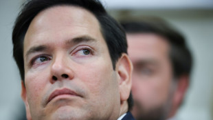 Ucrânia: Rubio tem reuniões em Paris; Zelensky pede 'pressão' contra Moscou