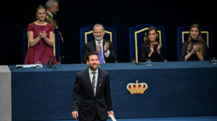 Foot: Messi re&ccedil;oit le prix Princesse des Asturies du sport