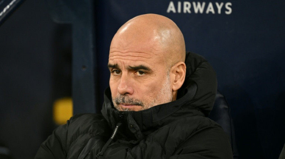 Guardiola diz que City ser&aacute; discreto no mercado, apesar dos desfalques por les&atilde;o