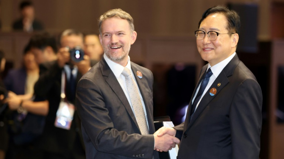 La Cooperación Económica Asia-Pacífico expresa preocupación ante los "retos fundamentales" que afectan al comercio