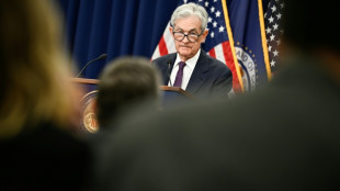 Trump greift Powell wegen dessen vor&uuml;bergehenden Verbleibs bei der Fed an
