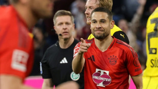 Bayern empata com Dortmund (2-2) mas mantém vantagem sobre Leverkusen