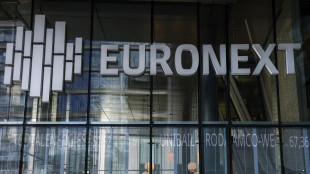 Borsa: Europa contrastata, future Usa negativi, Milano -0,32%