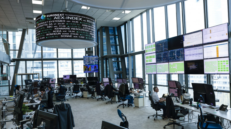 Borsa: Milano +0,37% con Banco Bpm, la Francia non preoccupa