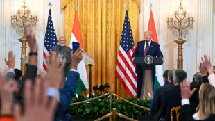 Trump chega a acordo com Coreia do Sul e ameaça Índia com tarifas de 25%