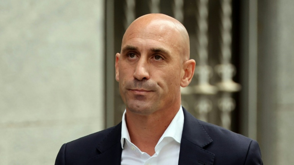 Confirman condena por agresión sexual para exjefe del fútbol español por el beso a Jenni Hermoso