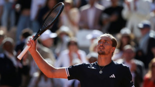 Roland-Garros: une finale Zverev-Cobolli, Arnaldi terrass&eacute; par un "virus"