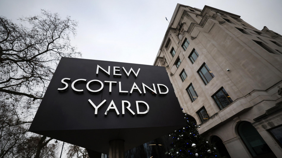 Gb: terzo beb&egrave; abbandonato, caccia a genitori fuggitivi seriali