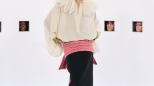 Valentino, il tributo all' "imperatore" e le divinit&agrave; di Alessandro Michele