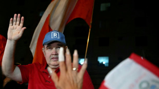 El ultraconservador L&oacute;pez Aliaga pide a las autoridades declarar la "nulidad" de las presidenciales en Per&uacute;