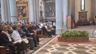 Firenze ricorda Vittorio Frescobaldi, rami di olivo e vite sopra la bara