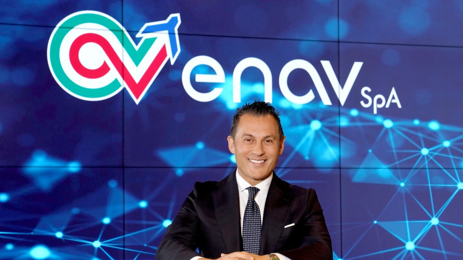 Enav, utile 2025 in calo, ricavi stabili, 'superati target piano'.