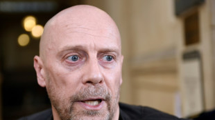 L'essayiste d'extr&ecirc;me droite Soral condamn&eacute; &agrave; trois mois ferme en Suisse 