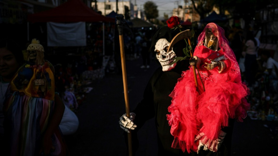 Flores, caveiras e memórias: assim se celebra o Dia dos Mortos no México