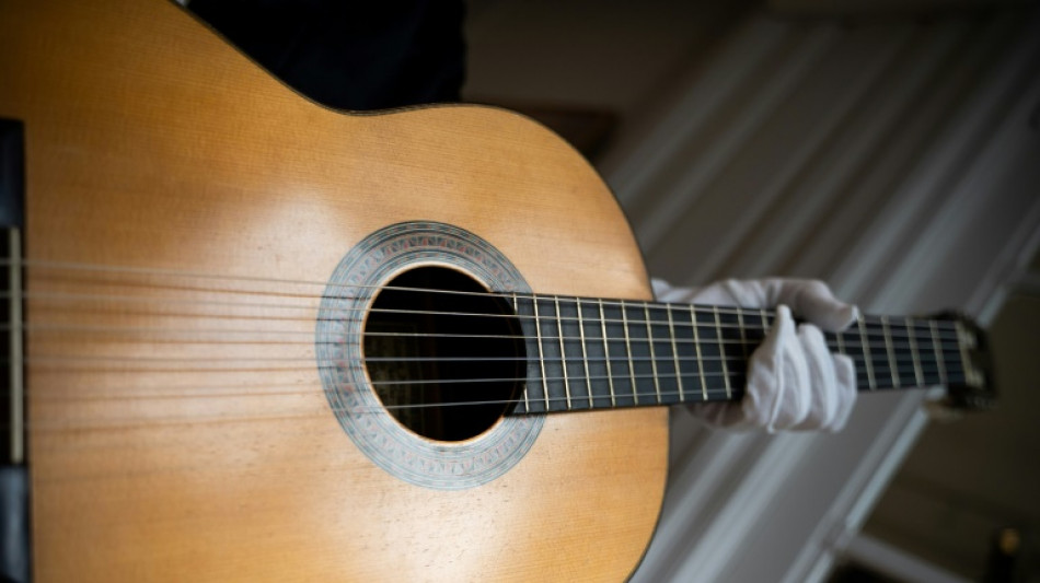 La legendaria guitarra española "La Inédita", a subasta en París