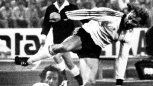 Fallece Bernd H&ouml;lzenbein, campe&oacute;n del mundo alem&aacute;n de 1974 