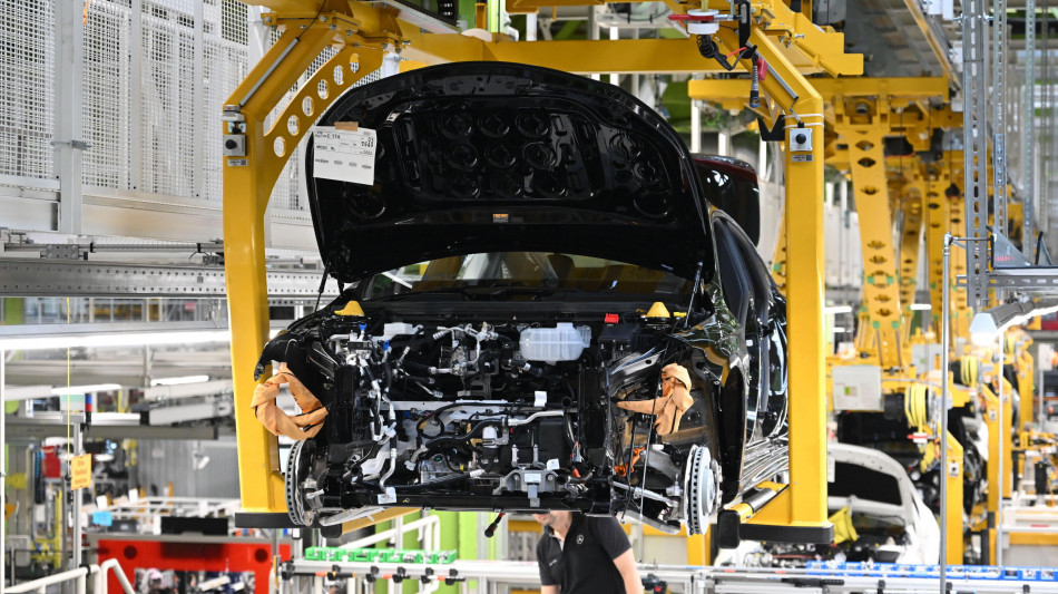 Dazi del 15% per ora non sulle auto, esenzioni in stand-by