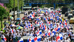 Miles marchan en Panamá contra la presencia militar de EEUU y la reapertura de una mina