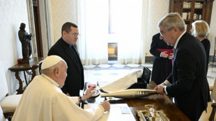Bach recuerda que papa Francisco le inspiró para crear equipo de refugiados