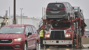 Stellantis suspende parcialmente producción en Canadá y México