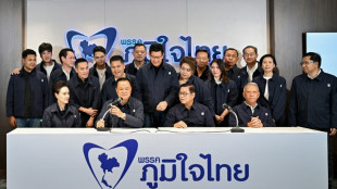 El primer ministro conservador de Tailandia reivindica su victoria en las elecciones