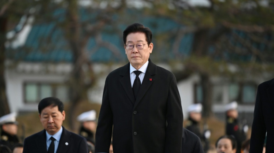 S. Korean president heads to China, hoping to sidestep Taiwan tensions