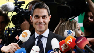 El candidato centrista de Países Bajos reivindica la victoria en las legislativas