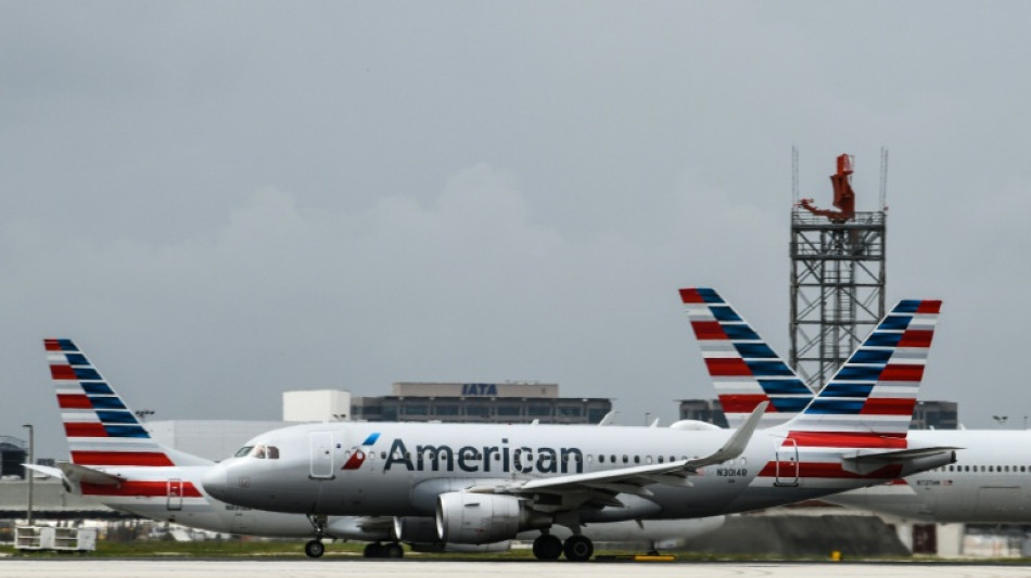 Colombia investiga un posible impacto de bala en un avi&oacute;n de American Airlines