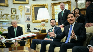 EUA aumenta press&atilde;o sobre Cuba enquanto ilha luta contra apag&atilde;o em massa