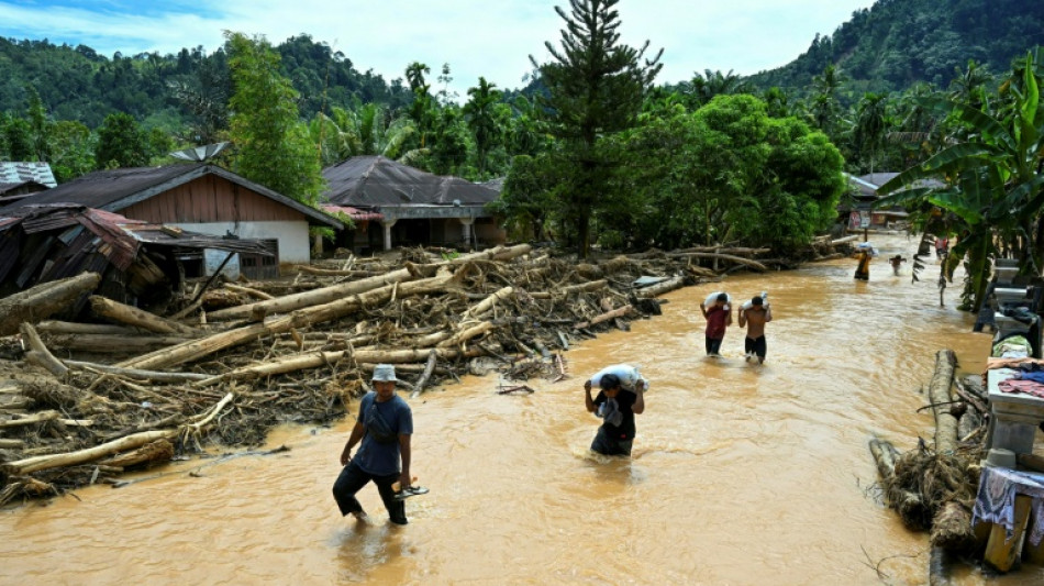 Inondations: la colère monte en Indonésie face à la lenteur de l'aide
