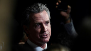 Gobernador de California presenta demanda multimillonaria contra Fox News por difamación