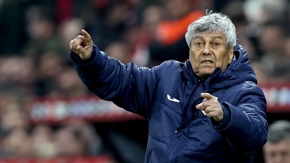 Nuovo malore per Lucescu, ex ct della Romania resta in ospedale