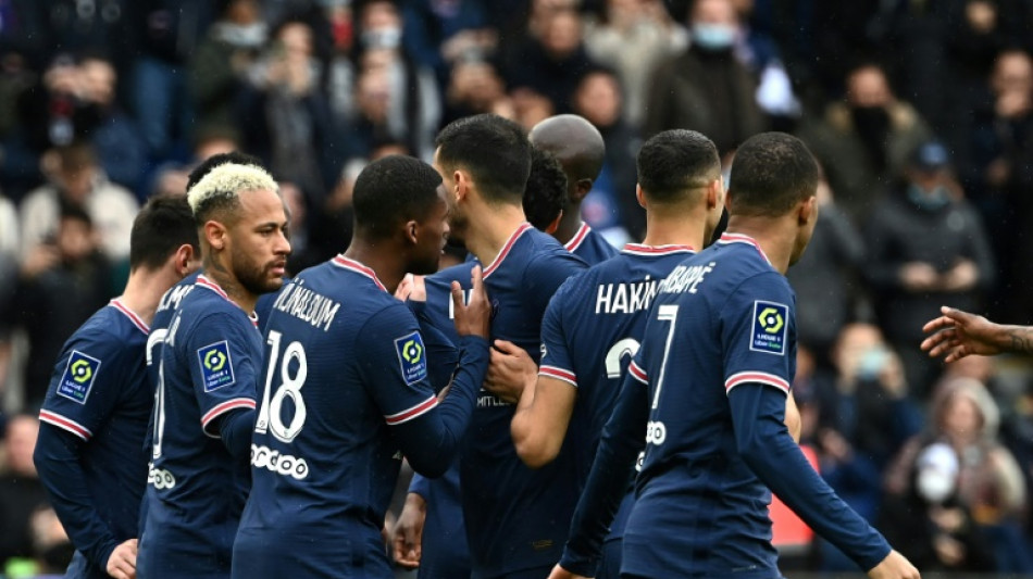 L1: succ&egrave;s et sifflets au PSG, l'OM surnage et Rennes surclasse l'OL