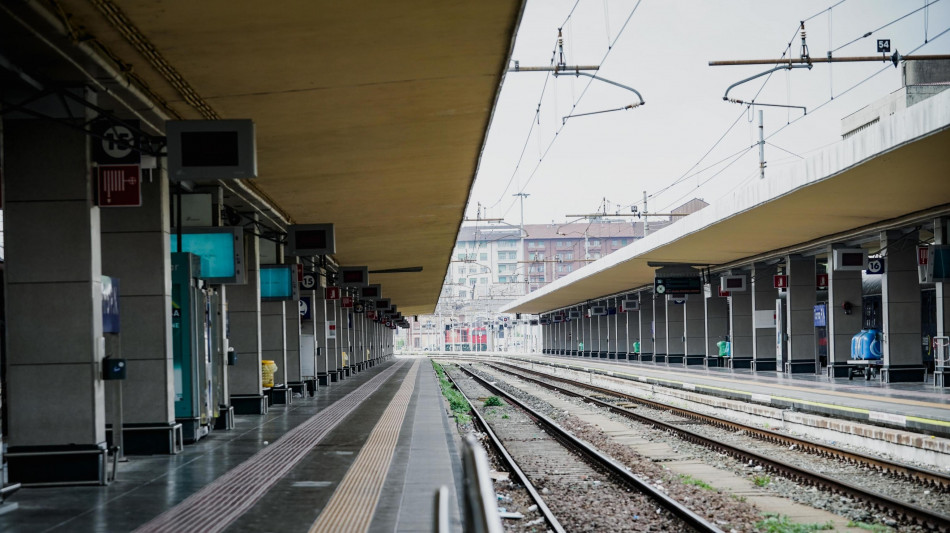 Tre i danneggiamenti sulle linee ferroviarie, sospetti su anarchici