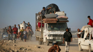 Retour dans les ruines à Gaza, le Hamas prêt à commencer à libérer les otages lundi