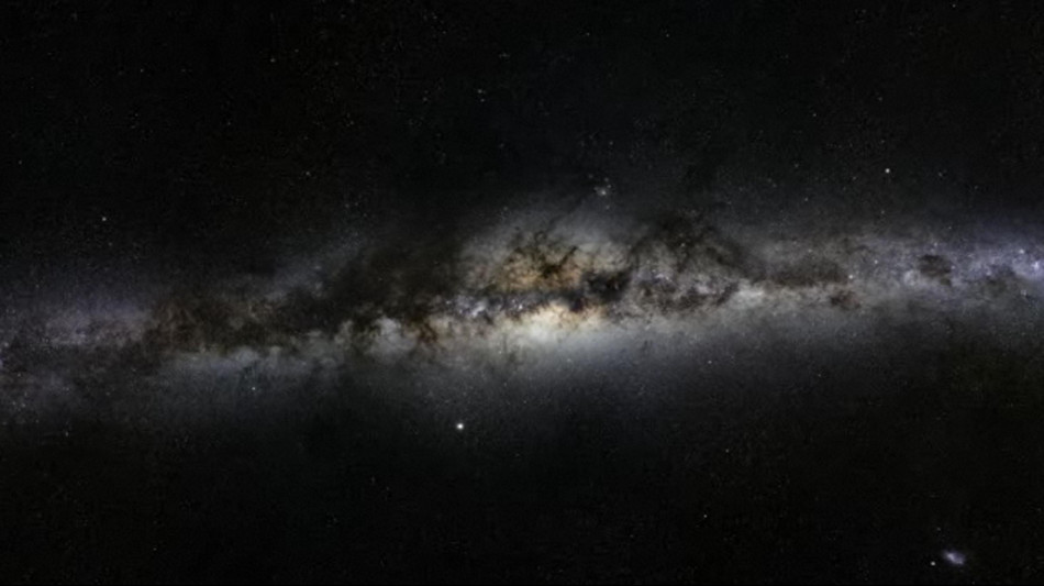 Scoperta una grande onda che agita le stelle della Via Lattea