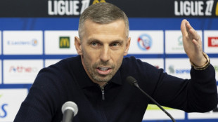 Strasbourg anuncia Gary O'Neil como substituto de Liam Rosenior