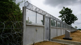 La Tha&iuml;lande &eacute;rige un mur &agrave; la fronti&egrave;re apr&egrave;s des affrontements avec le Cambodge
