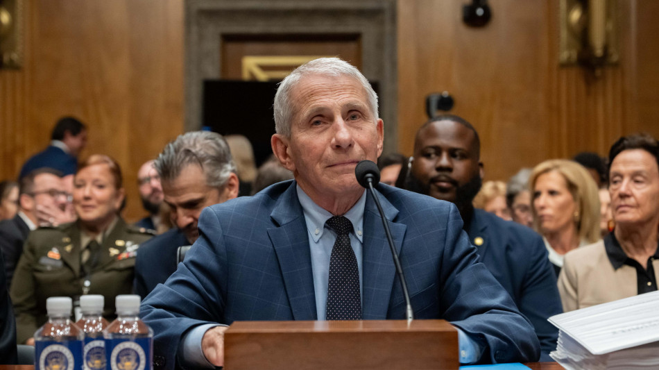 Trump, 'Fauci? Il Dipartimento di Giusutiza dovrebbe incriminarlo'