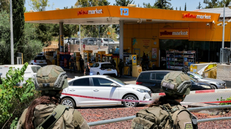 Plusieurs fusillades dans le centre d'Isra&euml;l, un mort et l'assaillant tu&eacute;