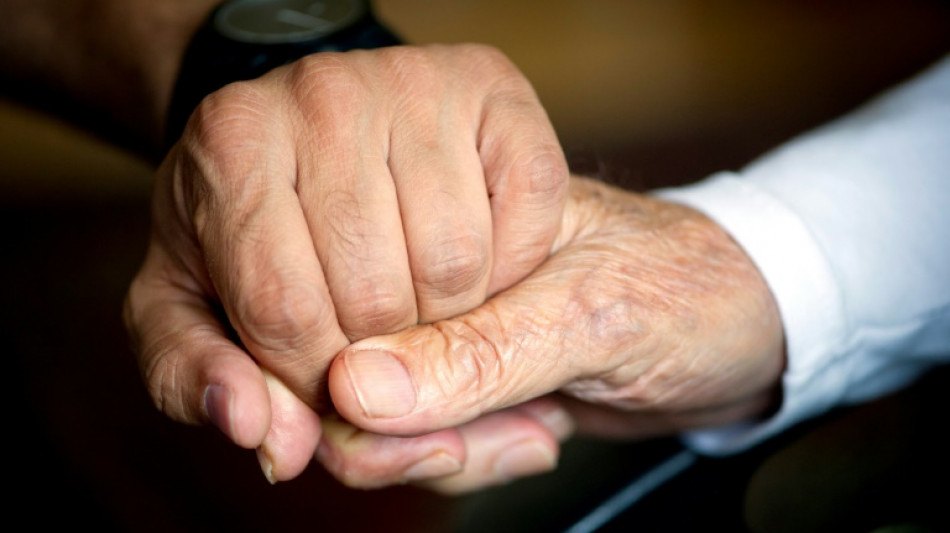 Abgeordnete aus f&uuml;nf Fraktionen machen Vorschlag zur Neuregelung der Sterbehilfe